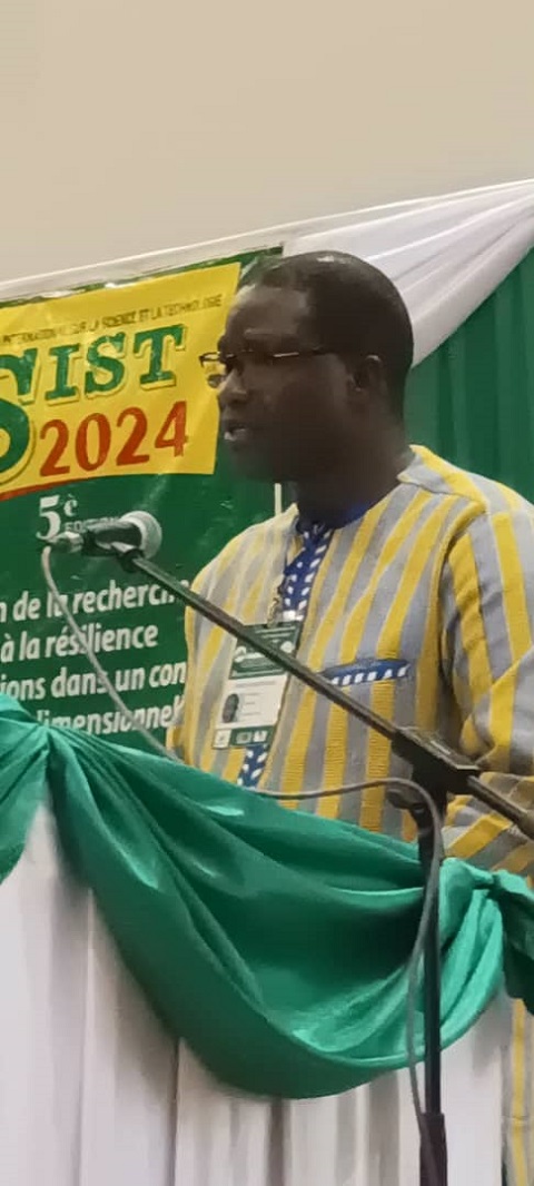 3)	Le DG du CNRST, Dr Emmanuel Nanema, président du Comité d’organisation de cette biennale